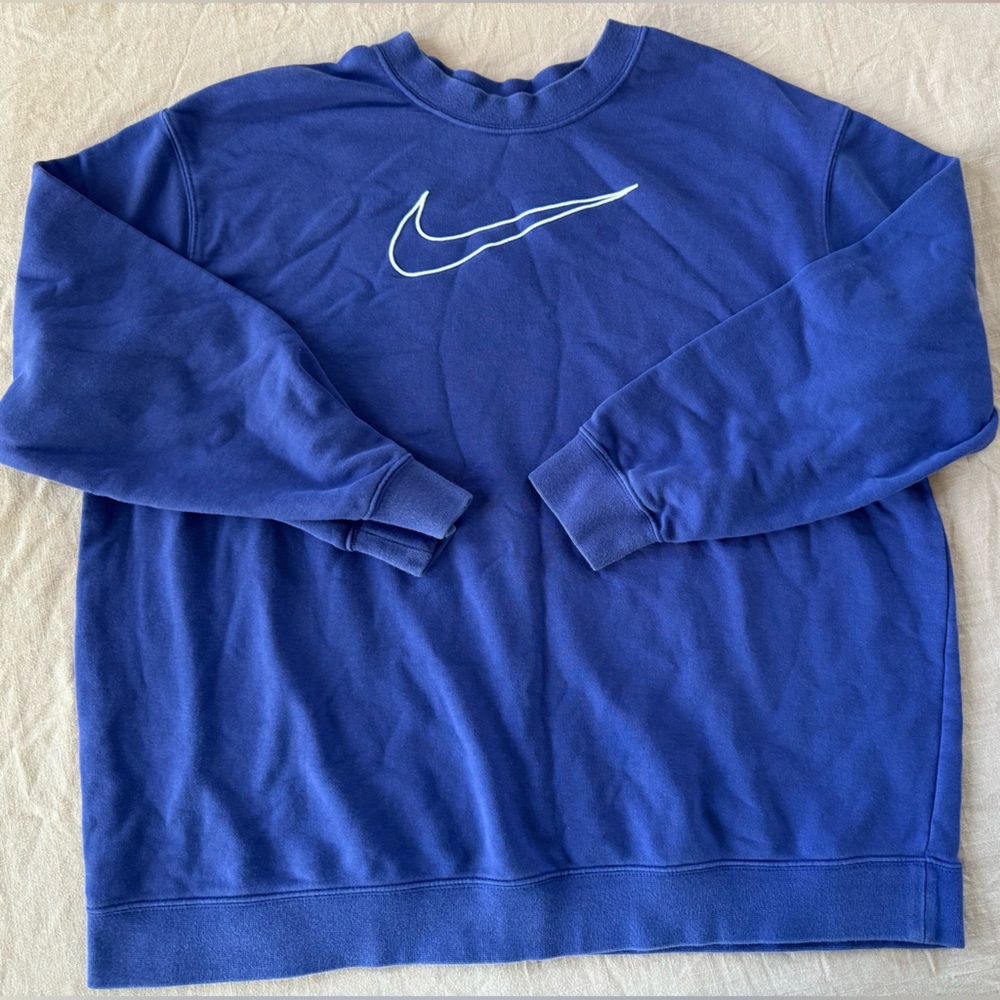 Nike women’s Blue check logo sweatshirt, plus size 1x